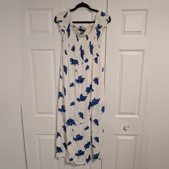 Dynamite white floral dress - Picture 2 of 3